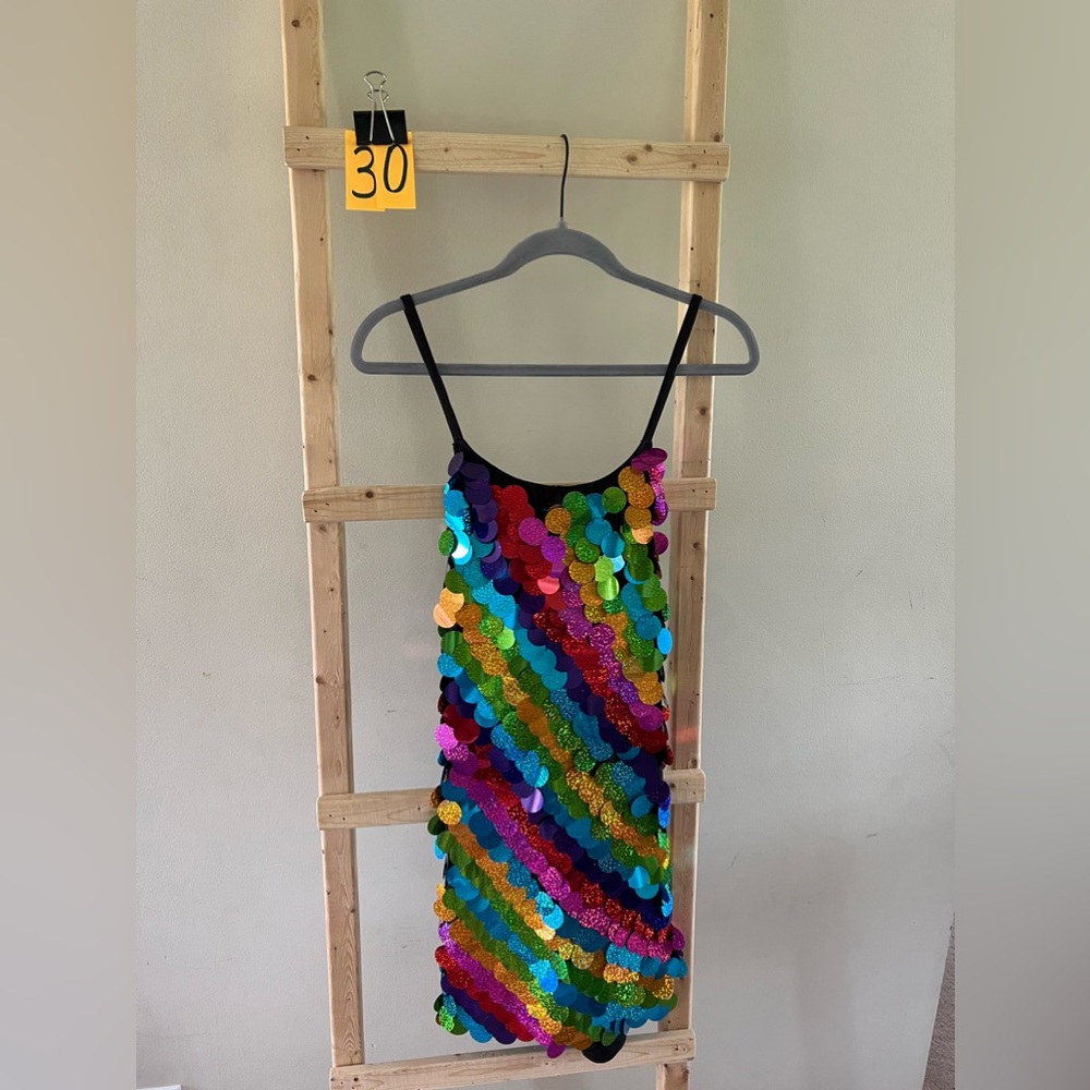Dance Costumes - Picture 11 of 16